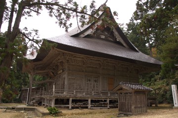 本堂 側面