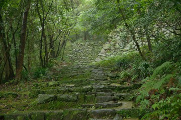 石段と石垣 宇和島城