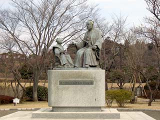 徳川斉昭公・七郎麻呂（慶喜公）像