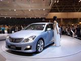 Toyota Crown Hybrid Concept