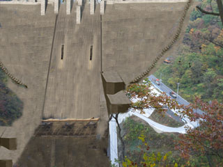 ダム完成後の想像図 八ッ場ダム 想像図