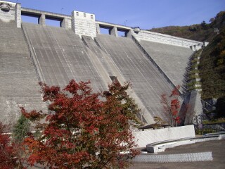 四万川ダム 四万川ダム