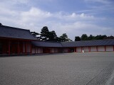 紫宸殿 白砂の南庭 紫宸殿 南庭