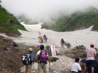 白馬大雪渓取付 白馬大雪渓