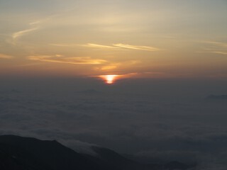 御来光4時57分 白馬岳御来光