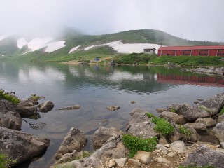 白馬大池と山荘 白馬大池