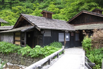 温泉棟　黒湯と白湯