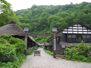鶴の湯温泉本陣