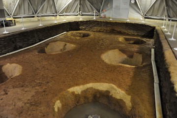 大型掘立柱建物跡