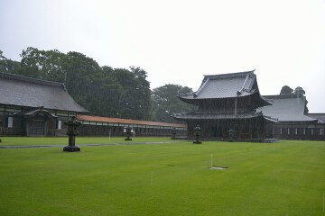 仏殿と僧堂 伽藍