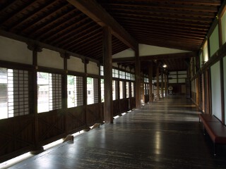 法堂の板廊下 法堂