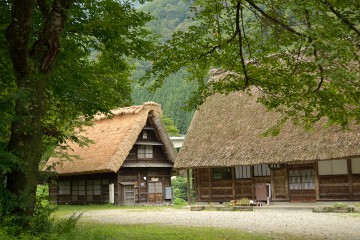 新田家と羽馬家 合掌の里