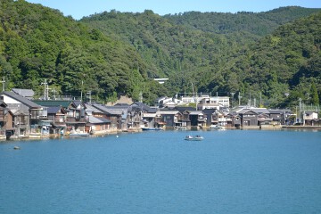 伊根の舟屋