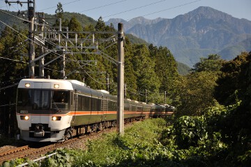 特急しなの 383系