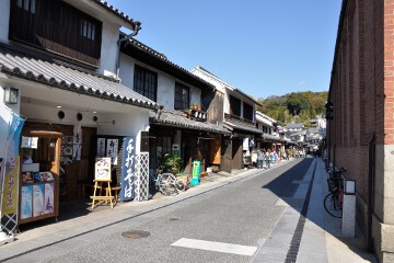 西側の入口 倉敷アイビースクエア