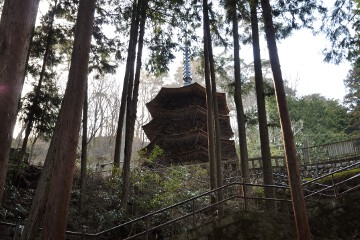 八角三重塔 八角三重塔