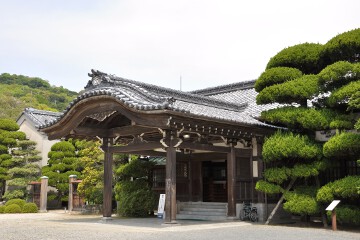 博物館入口 毛利博物館