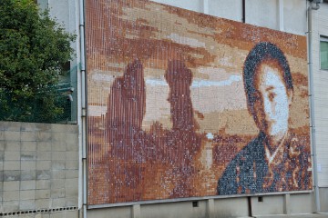 金子みすゞ立体モザイク画 金子みすゞ立体モザイク画