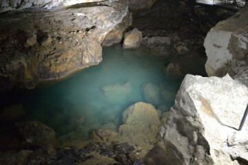 コバルトブルーの水 コバルトブルーの水