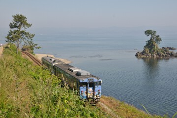 氷見線　キハ40形2137