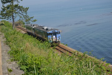 氷見線　キハ40形2137