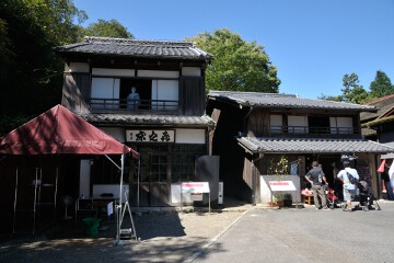 小泉八雲避暑の家と本郷喜之床 小泉八雲避暑の家と本郷喜之床