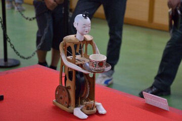 茶運び人形 茶運び人形