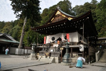 日牟禮八幡宮
