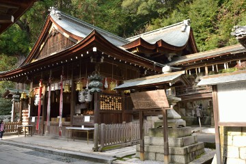 日牟禮八幡宮