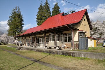 旧熱塩駅舎