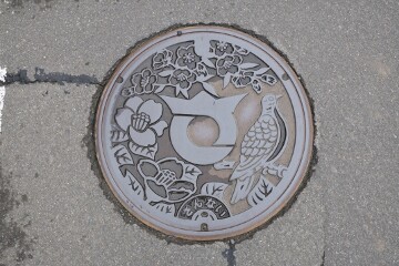 山内のマンホール
