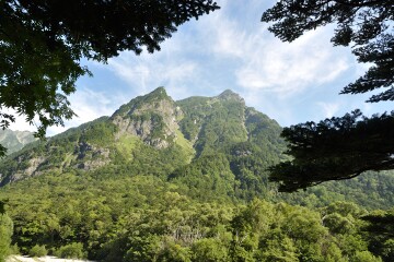 明神岳 明神岳