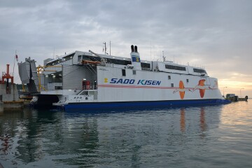 佐渡汽船のフェリー