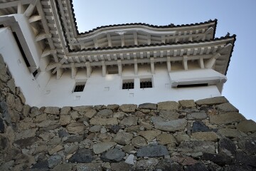 鉄砲挾間と石落とし 鉄砲挾間と石落とし