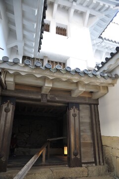 西小天守と水六門 西小天守と水六門