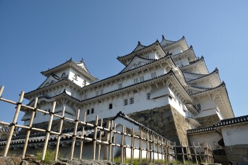 乾小天守(左)と西小天守 乾小天守(左)と西小天守