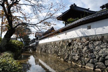 法樹寺の鉄砲狭間 法樹寺の鉄砲狭間