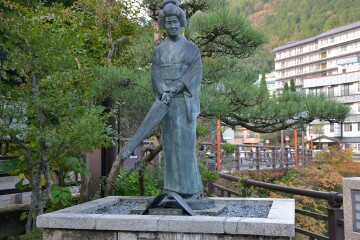 夢千代の像 夢千代の像