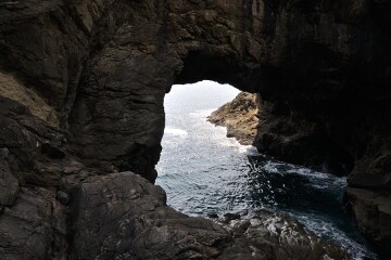 大きな穴 恵比須洞