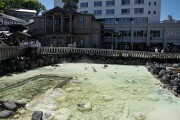 湯畑 湯畑