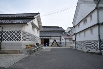 加茂鶴酒造 加茂鶴酒造