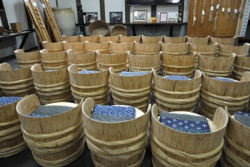 酒樽で造られた椅子 酒樽で造られた椅子