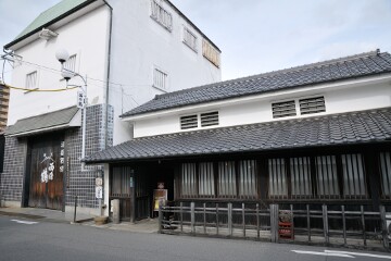 西條鶴醸造 西條鶴醸造