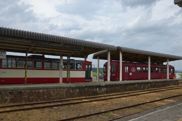 KD10形（左）KD95形（右）