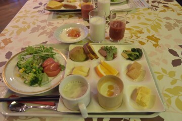 朝食