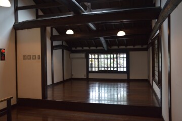 二階 ならまち格子の家