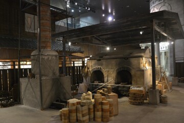 石炭窯と煙突 石炭窯と煙突