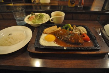 鉄板ハンバーグセット 