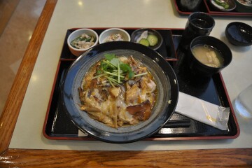 淡路どりの親子丼